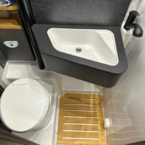 Hymer Redwood 601 Sport Pop Top Bathroom