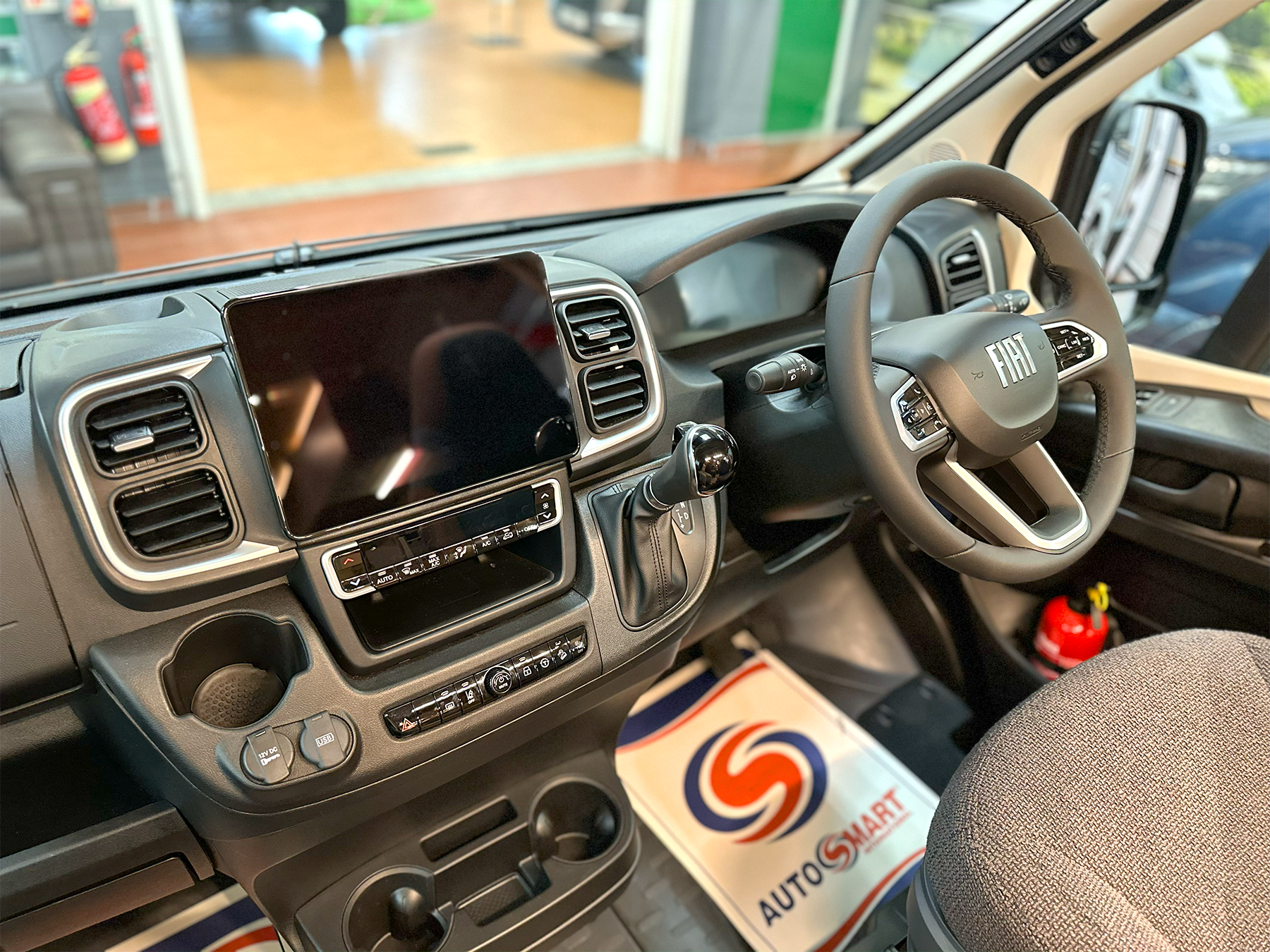Hymer Redwood 601 Sport Pop Top Multimedia System & Steering Wheel