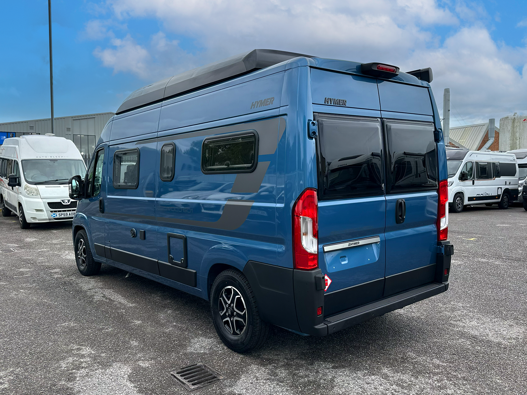 Hymer Redwood 601 Sport Pop Top Rear Right Side