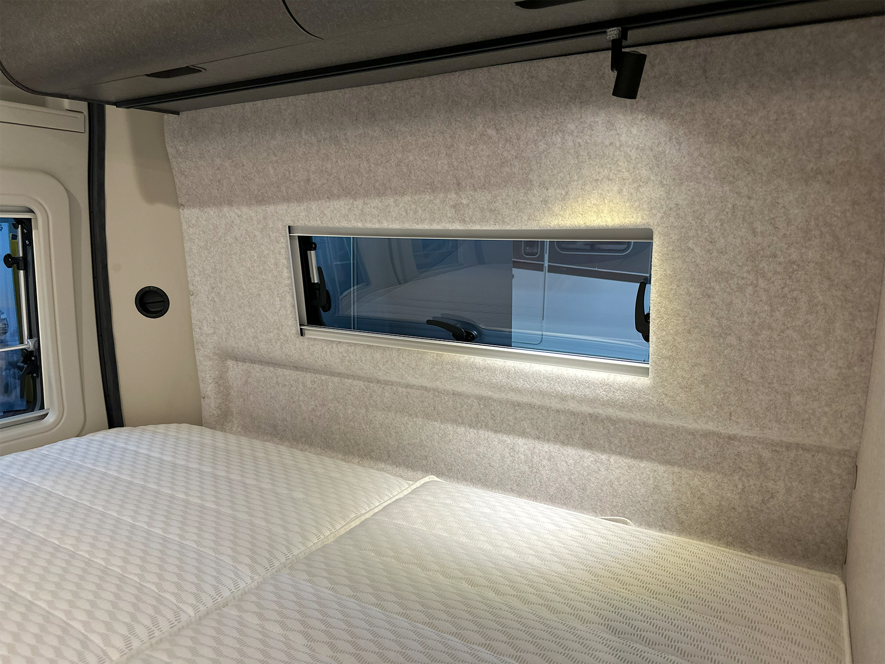 Hymer Redwood 601 Sport Pop Top Rear Window