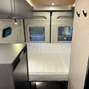 Hymer Redwood 601 Sport Pop Top Transverse Rear Bed