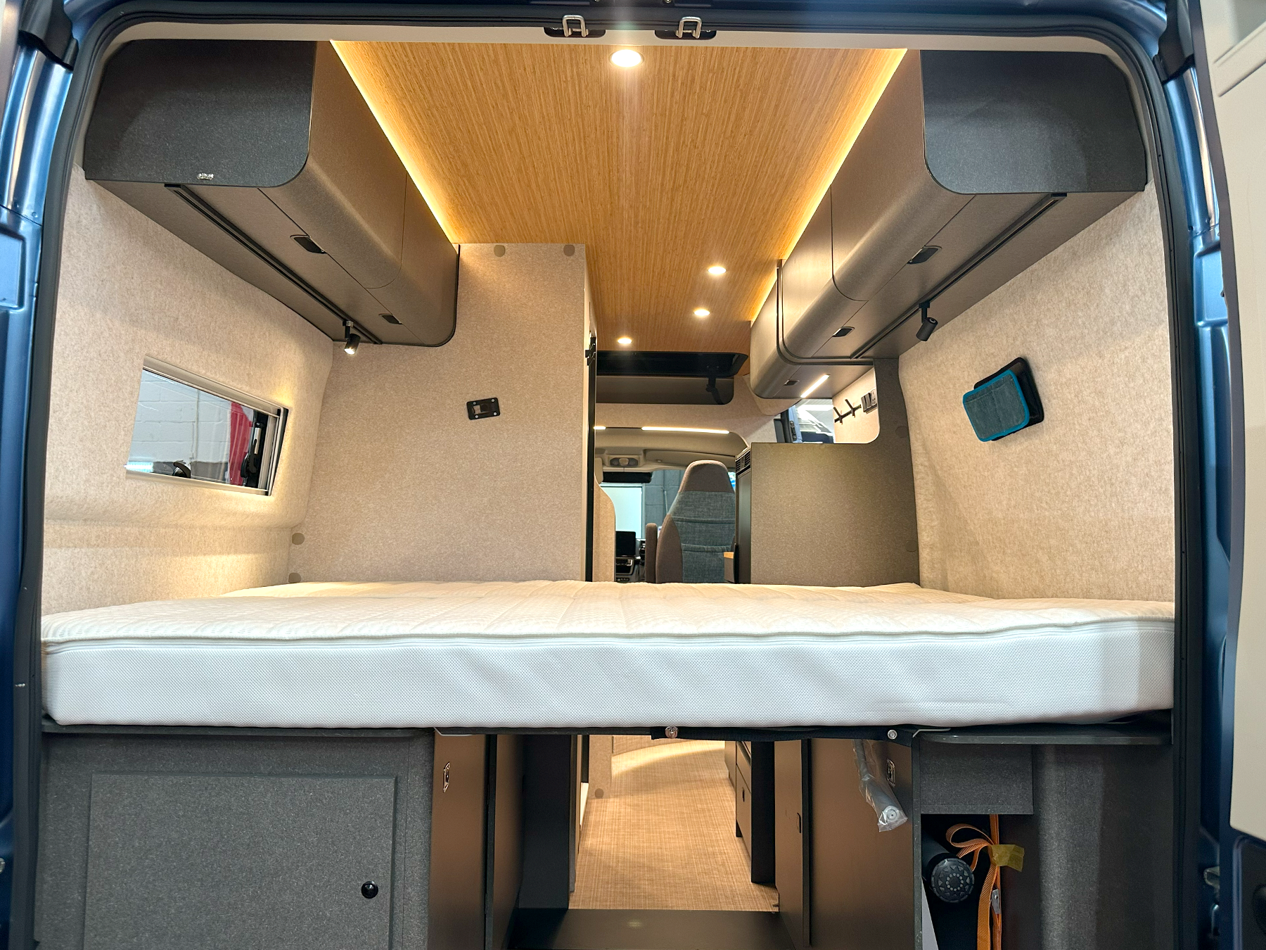 Hymer Redwood 601 Sport Pop Top Transverse Rear Beds