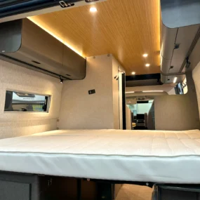 Hymer Redwood 601 Sport Pop Top Transverse Rear Transverse Beds