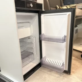 Hymer Yosemite Pop-Top Dometic Fridge