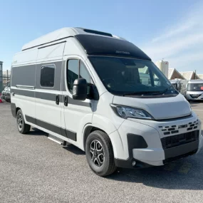 Hymer Yosemite Pop-Top Exterior Main Image