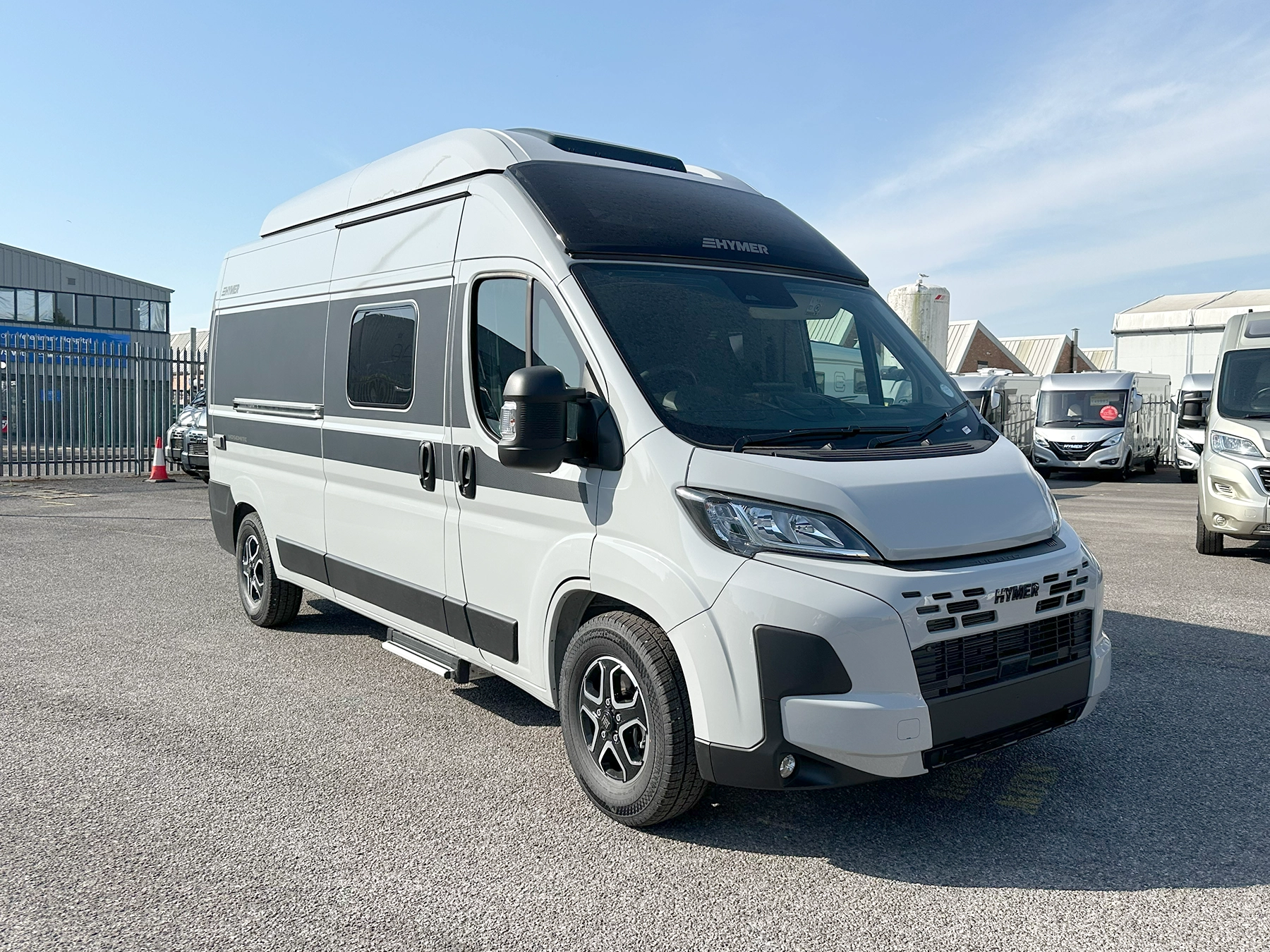 Hymer Yosemite Pop-Top Exterior Main Image