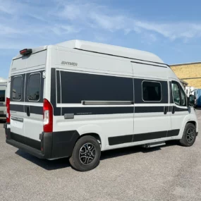 Hymer Yosemite Pop-Top Exterior Rear Right Side