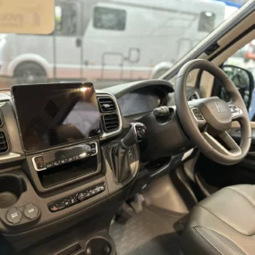 Hymer Yosemite Pop-Top Multimedia System & Steering Wheel