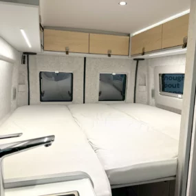Hymer Yosemite Pop-Top Rear Beds