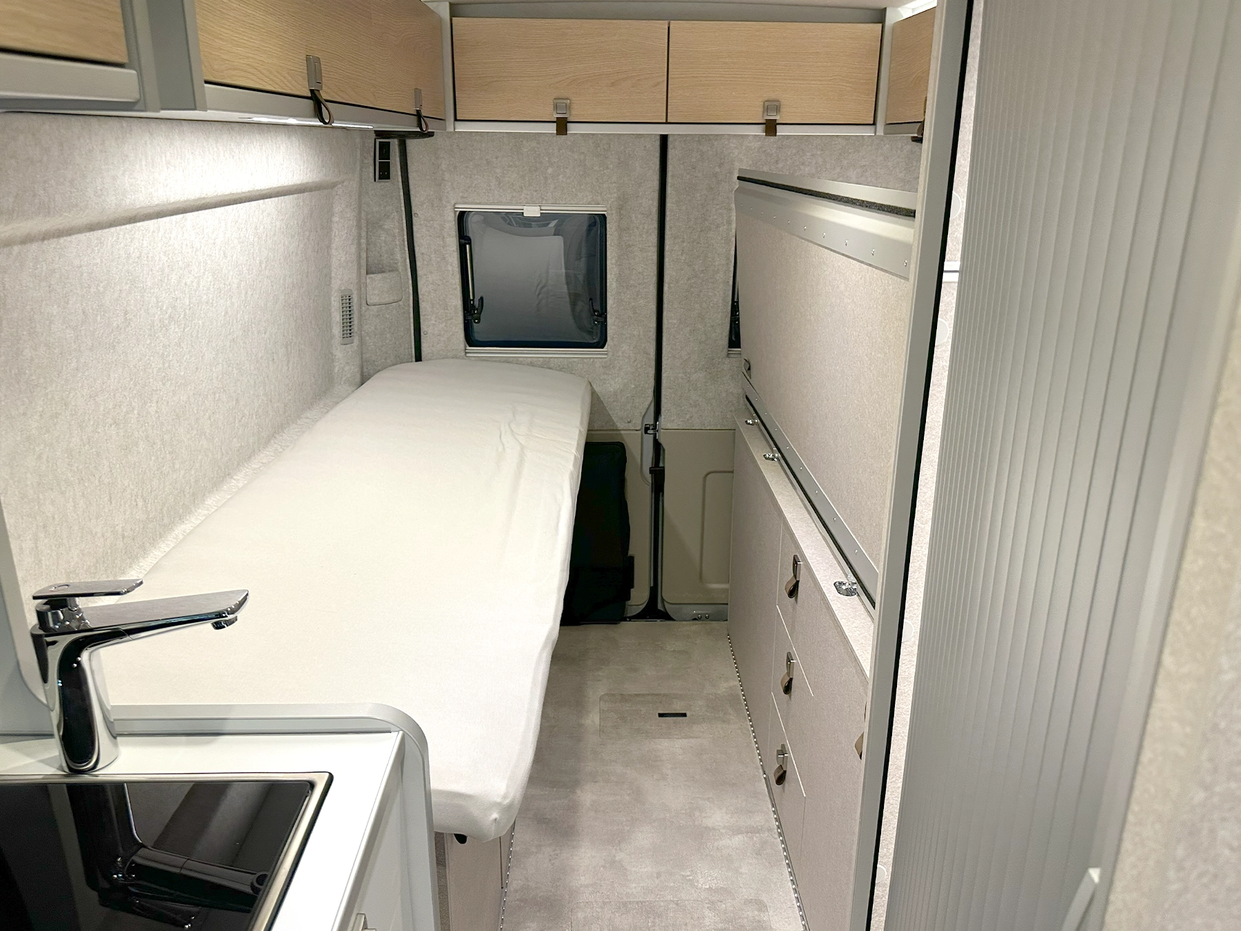 Hymer Yosemite Pop-Top Rear Storage Under Bed
