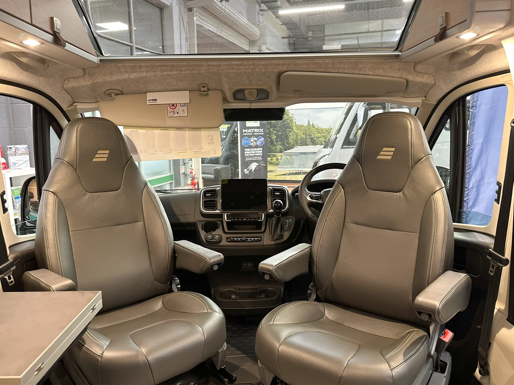 Hymer Yosemite Pop-Top Swivel Front Cab Seats