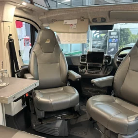 Hymer Yosemite Pop-Top Swivel Front Cab Seats