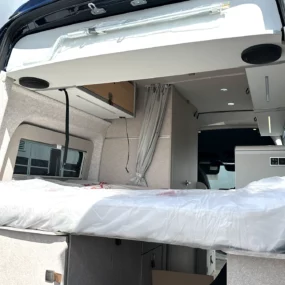 Grand Canyon S Pop Top 4x4 Rear Transverse Bed