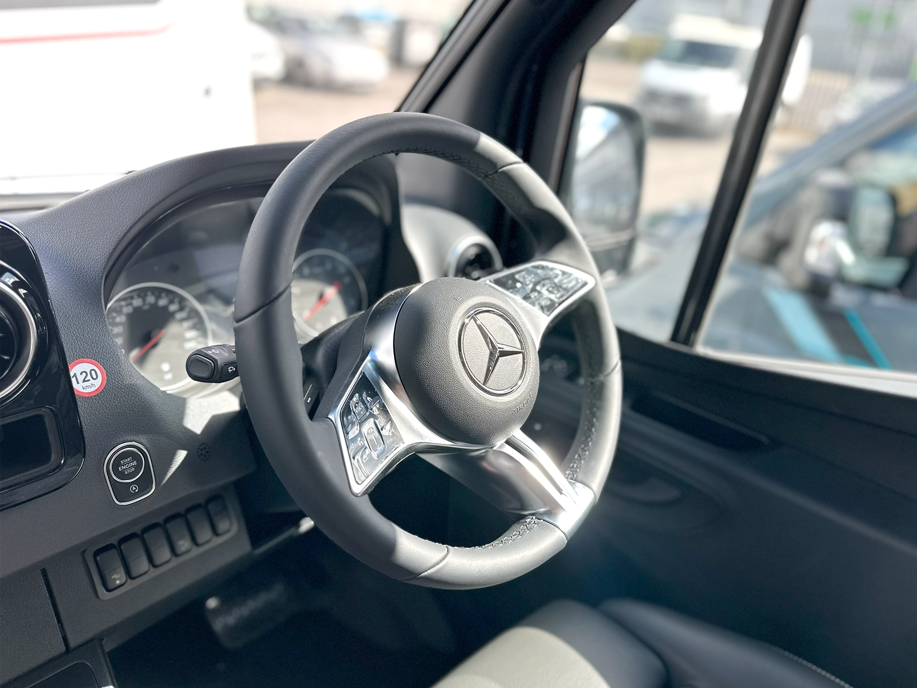 Grand Canyon S Pop Top 4x4 Steering Wheel