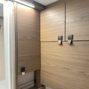 Hymer ML-T 570 Bathroom Bathroom Cupboards