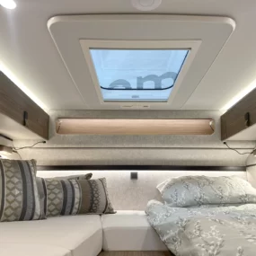 Hymer ML-T 570 Over Bed Skylight