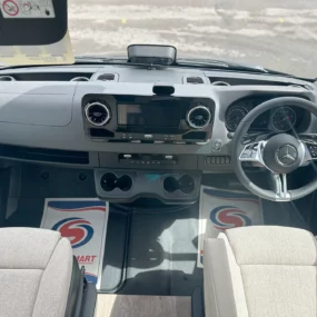 Hymer ML-T 580 Drivers Cab