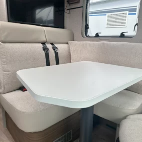 Hymer ML-T 580 Lounge Area