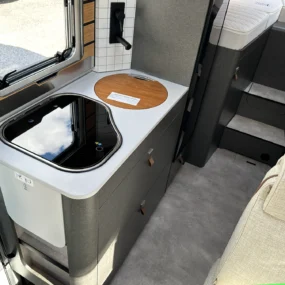 Hymer ML-T 570 Xperience Kitchen Area