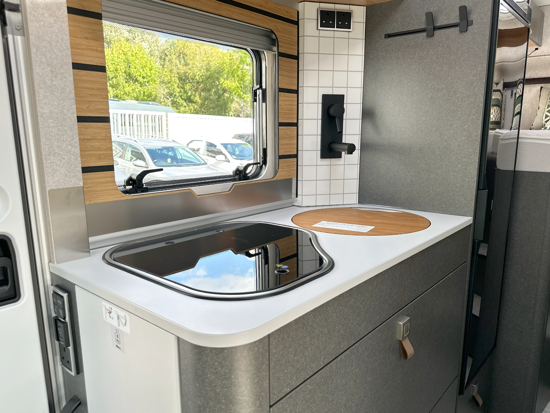 Hymer ML-T 570 Xperience Kitchen Worktop