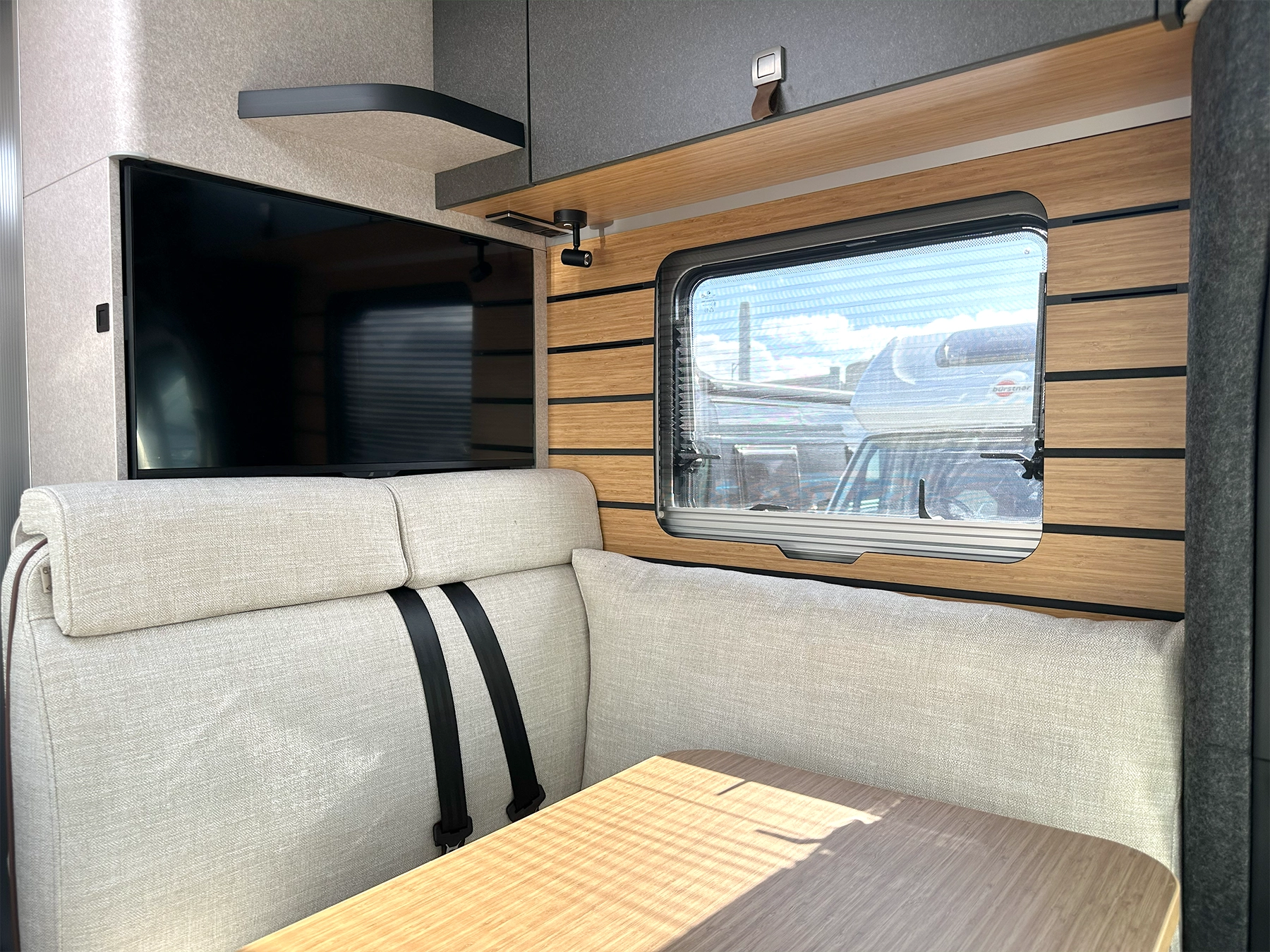 Hymer ML-T 570 Xperience Lounge Area