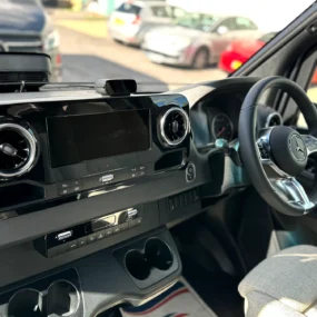 Hymer ML-T 570 Xperience Steering Wheel & Multimedia System