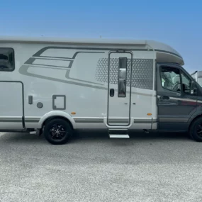 Hymer B-MC T 600 Exterior Right Side