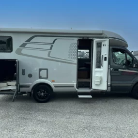 Hymer B-MC T 600 Exterior Right Side Open