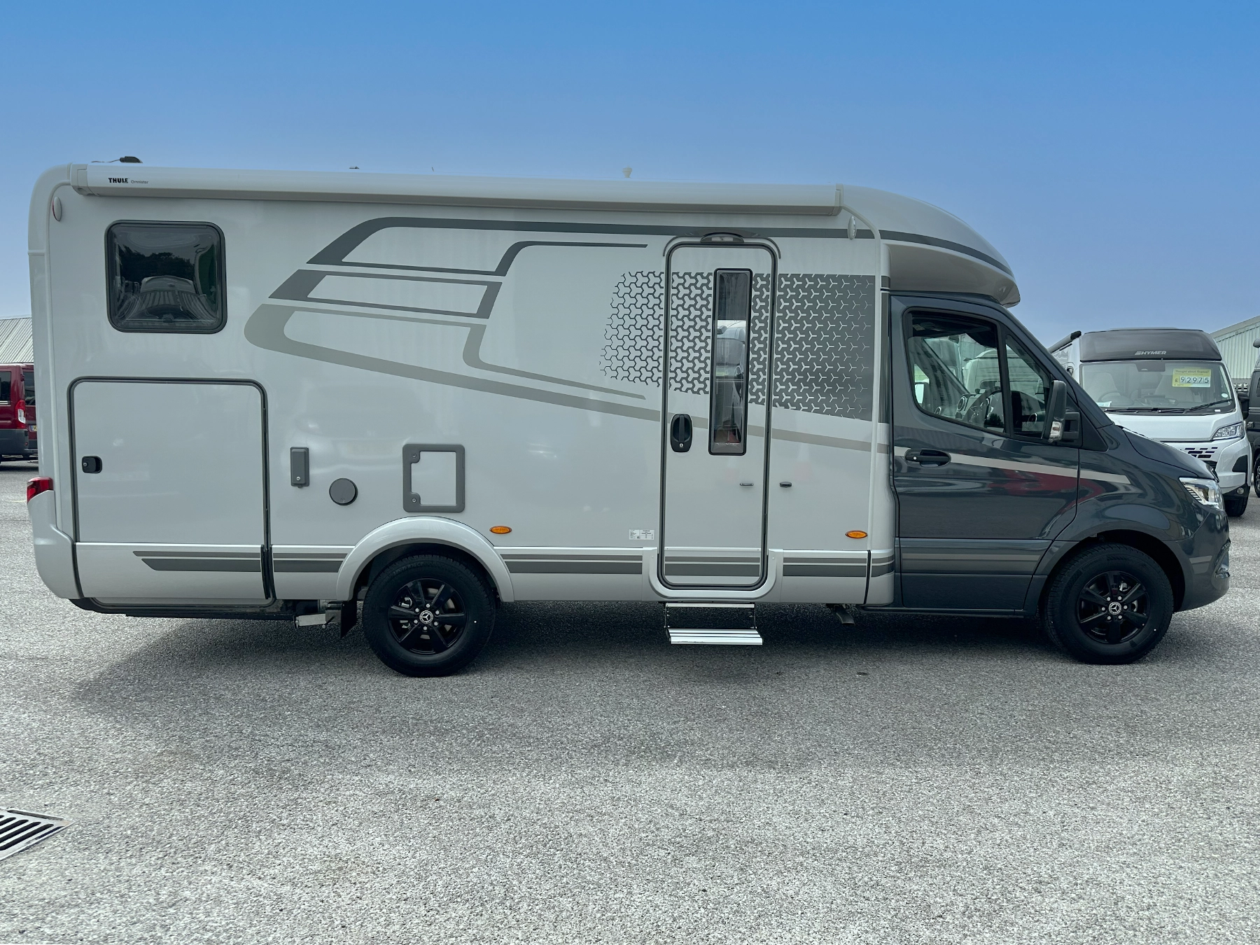 Hymer B-MC T 600 Exterior Right Side