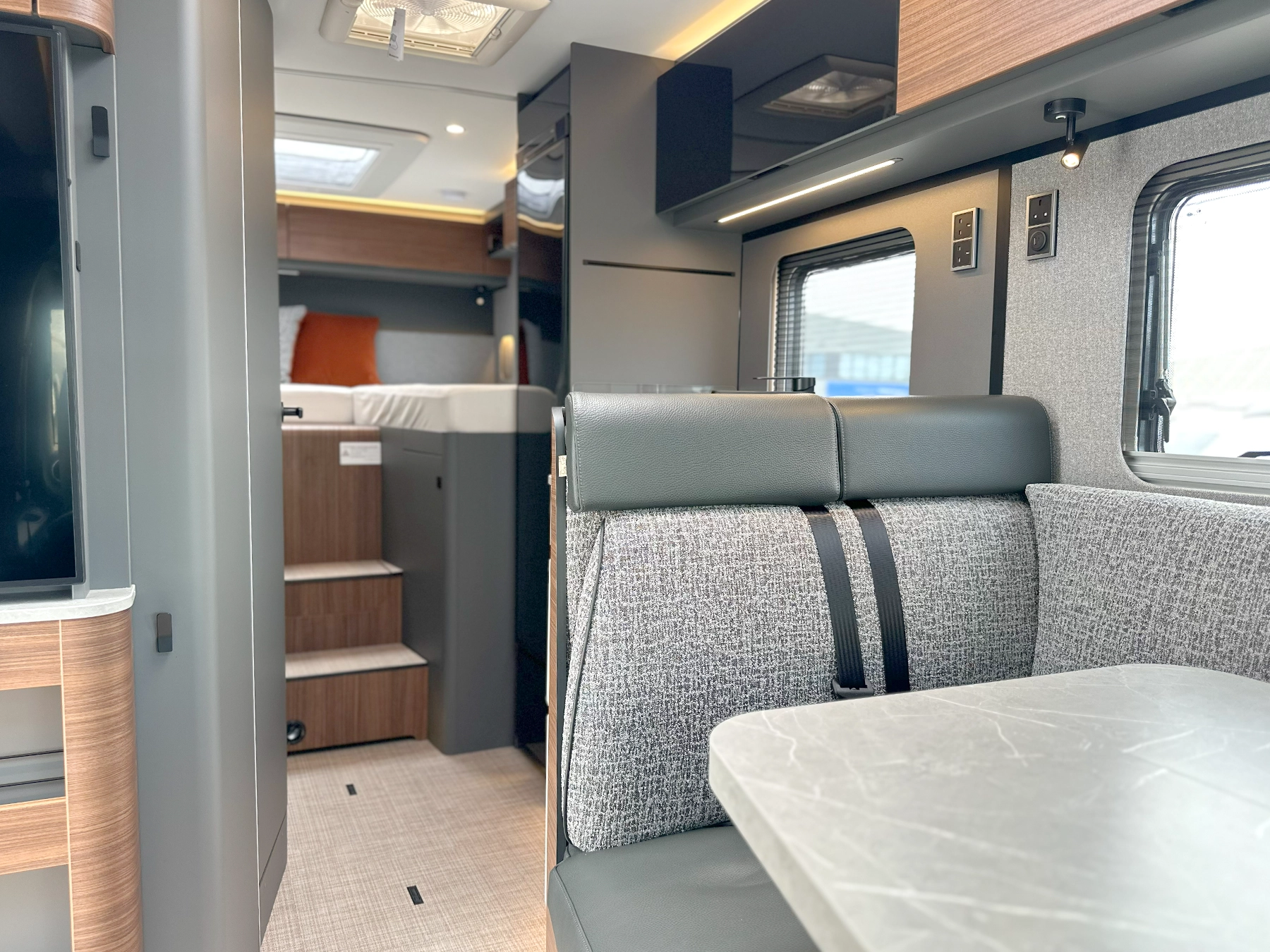 Hymer B-MC T 600 Interior