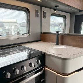 Hymer B-MC T 600 Kitchen Worktop
