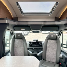 Hymer B-MC T 600 Lounge Area