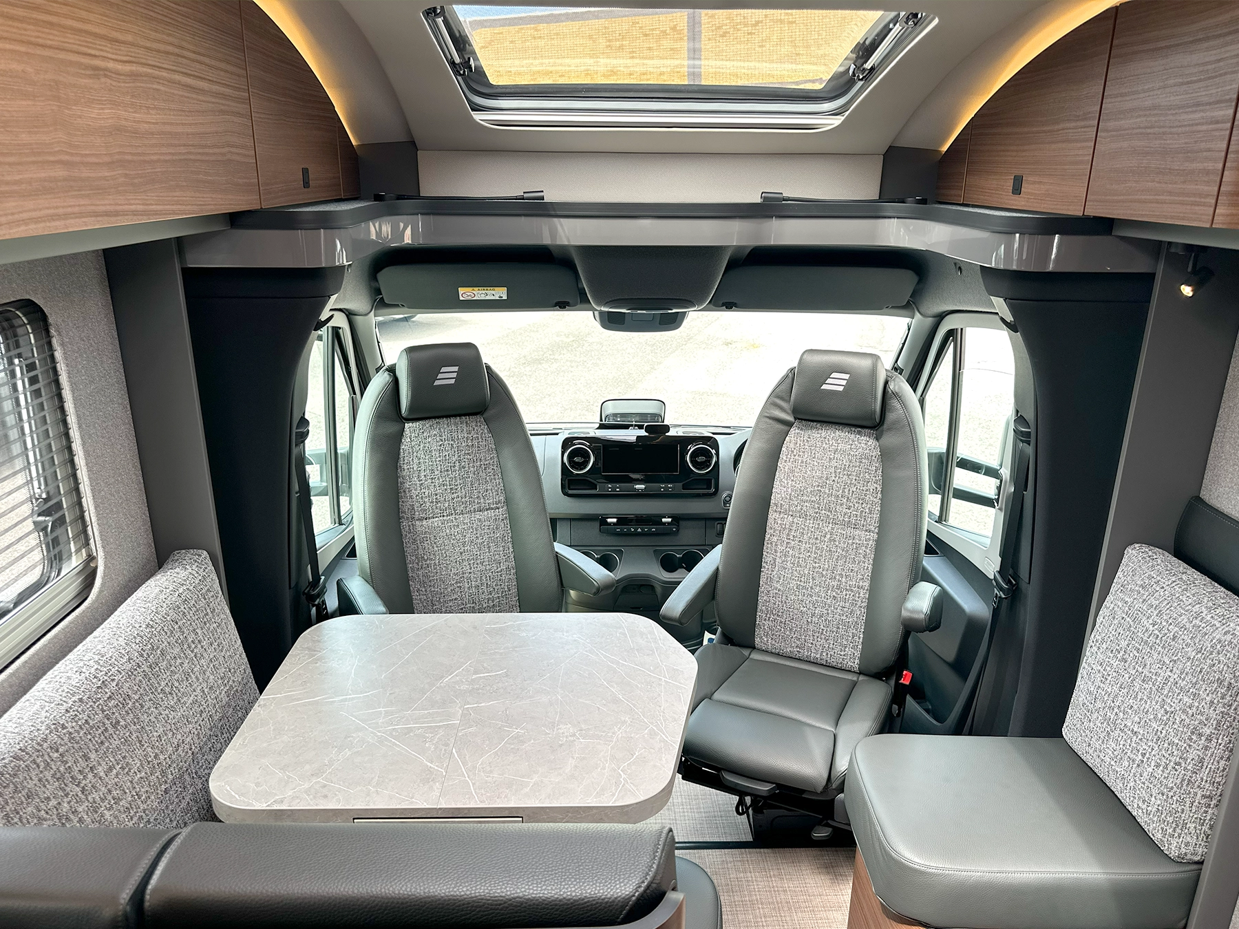 Hymer B-MC T 600 Lounge Areas
