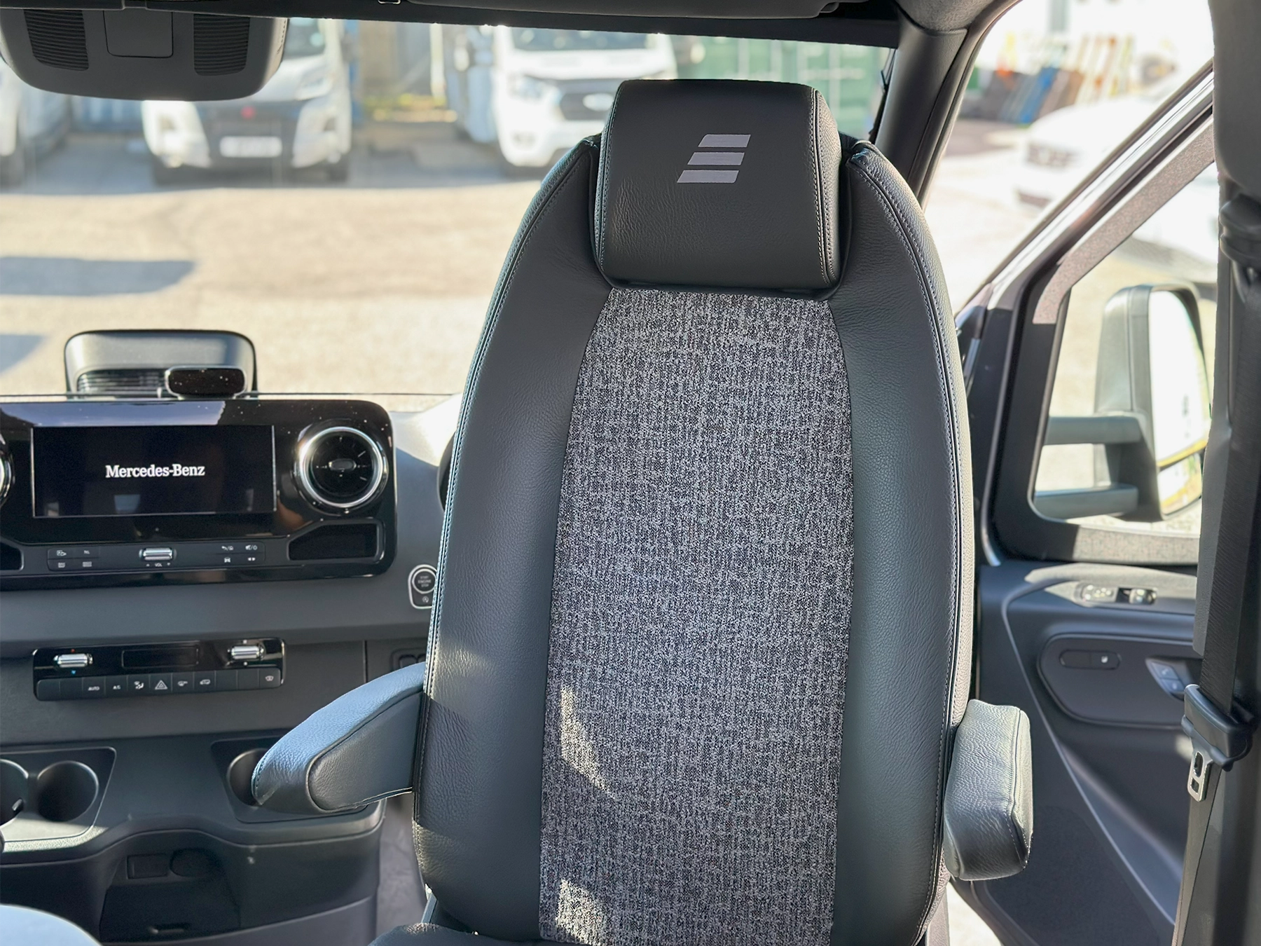 Hymer B-MC T 680 Drivers Seat