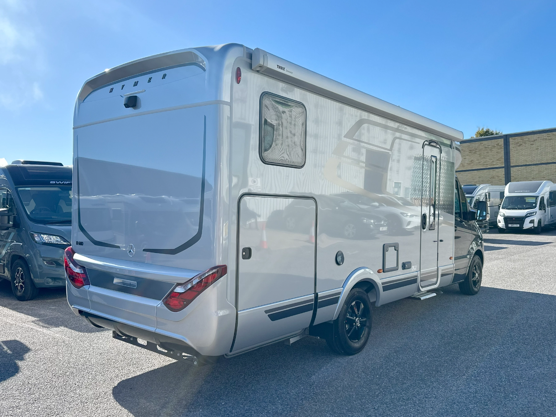 Hymer B-MC T 680 Exterior Left Rear Side