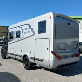 Hymer B-MC T 680 Exterior Rear Right Side