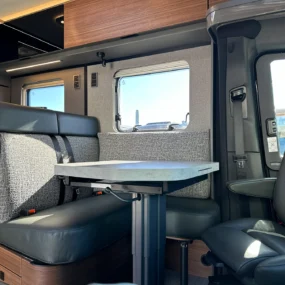 Hymer B-MC T 680 Lounge Area