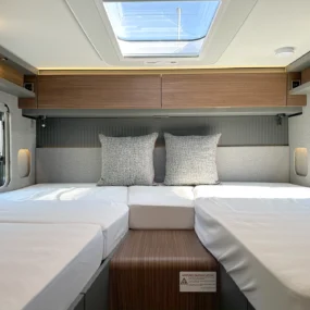 Hymer B-MC T 680 Twin Single Rear Beds