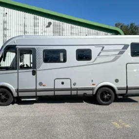 Hymer B-MC I 600 Exterior Right Side