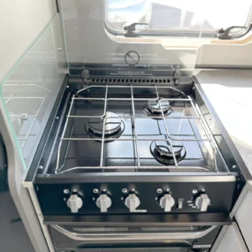 Hymer B-MC I 600 Thetford Hob