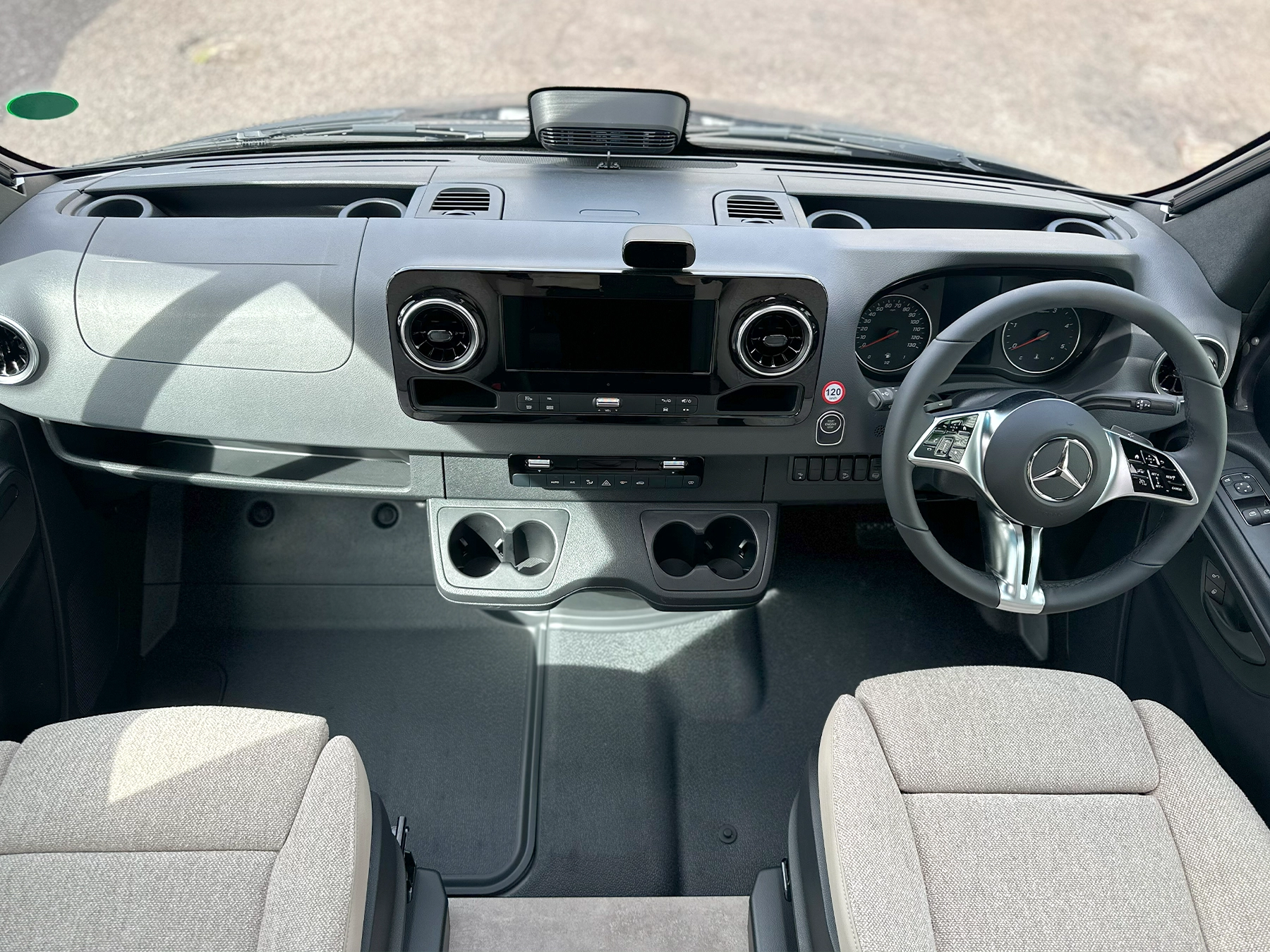 Hymer ML-T 570 Drivers Cab