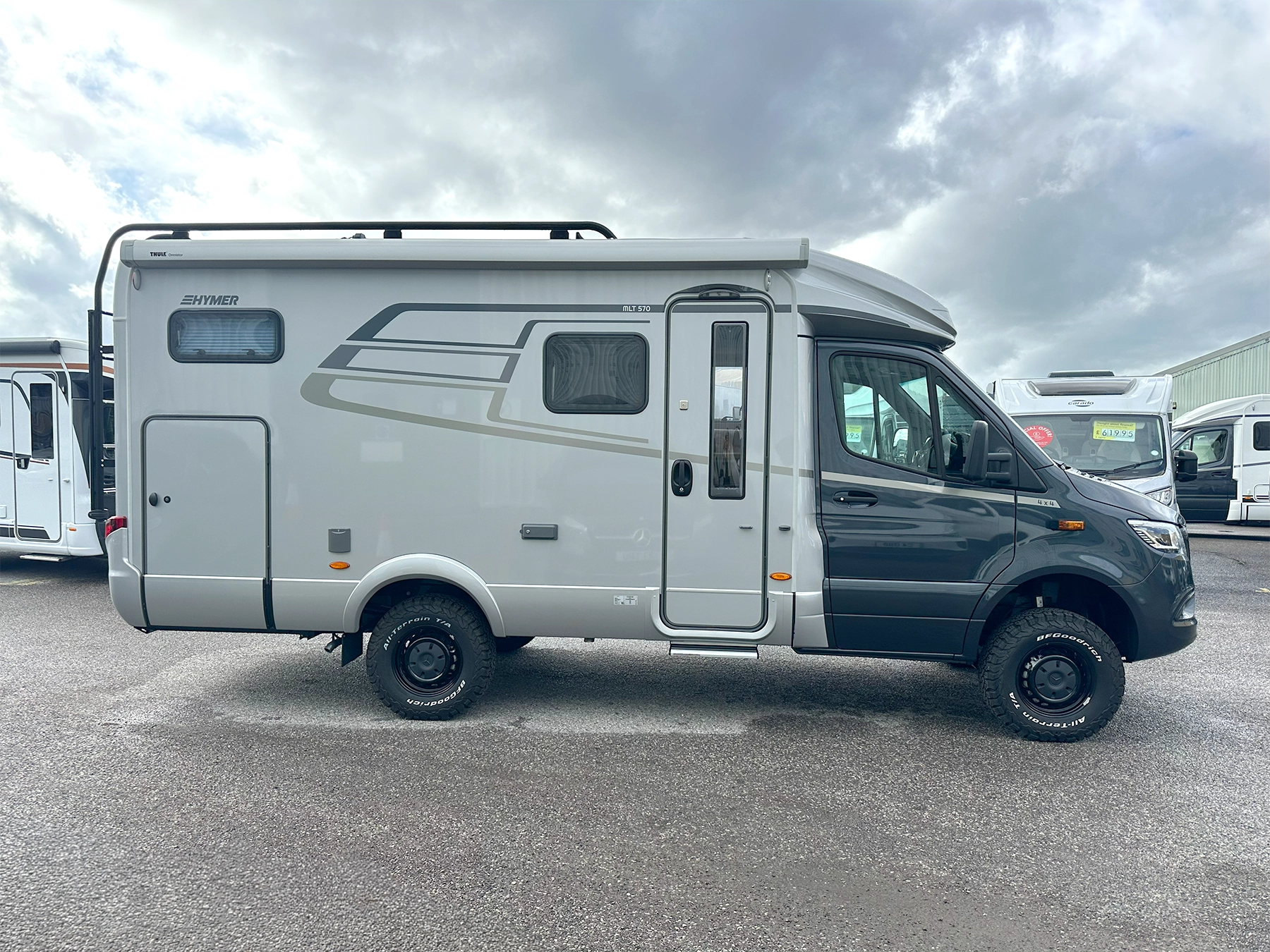 Hymer ML-T 570 Exterior Left Side