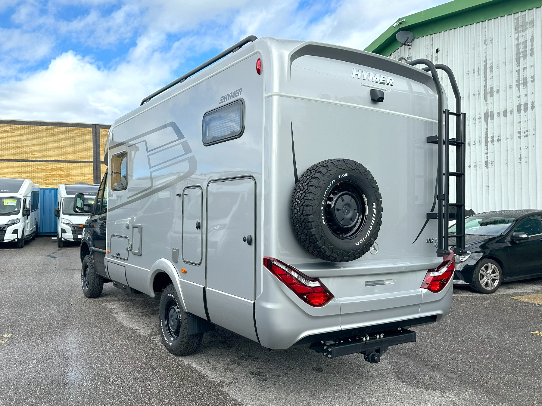 Hymer ML-T 570 Exterior Rear Right Side