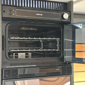 Hymer ML-T 570 Kitchen Oven
