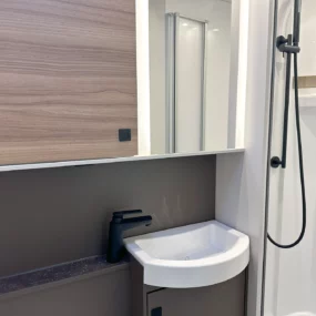 Burstner B66 594 TD Bathroom Cupboard, Mirror & Sink