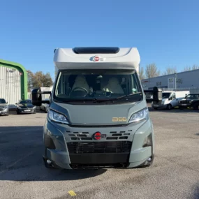 Burstner B66 594 TD Exterior Front