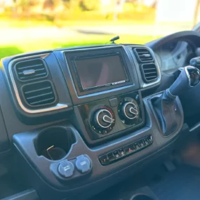 Burstner B66 594 TD Head Unit