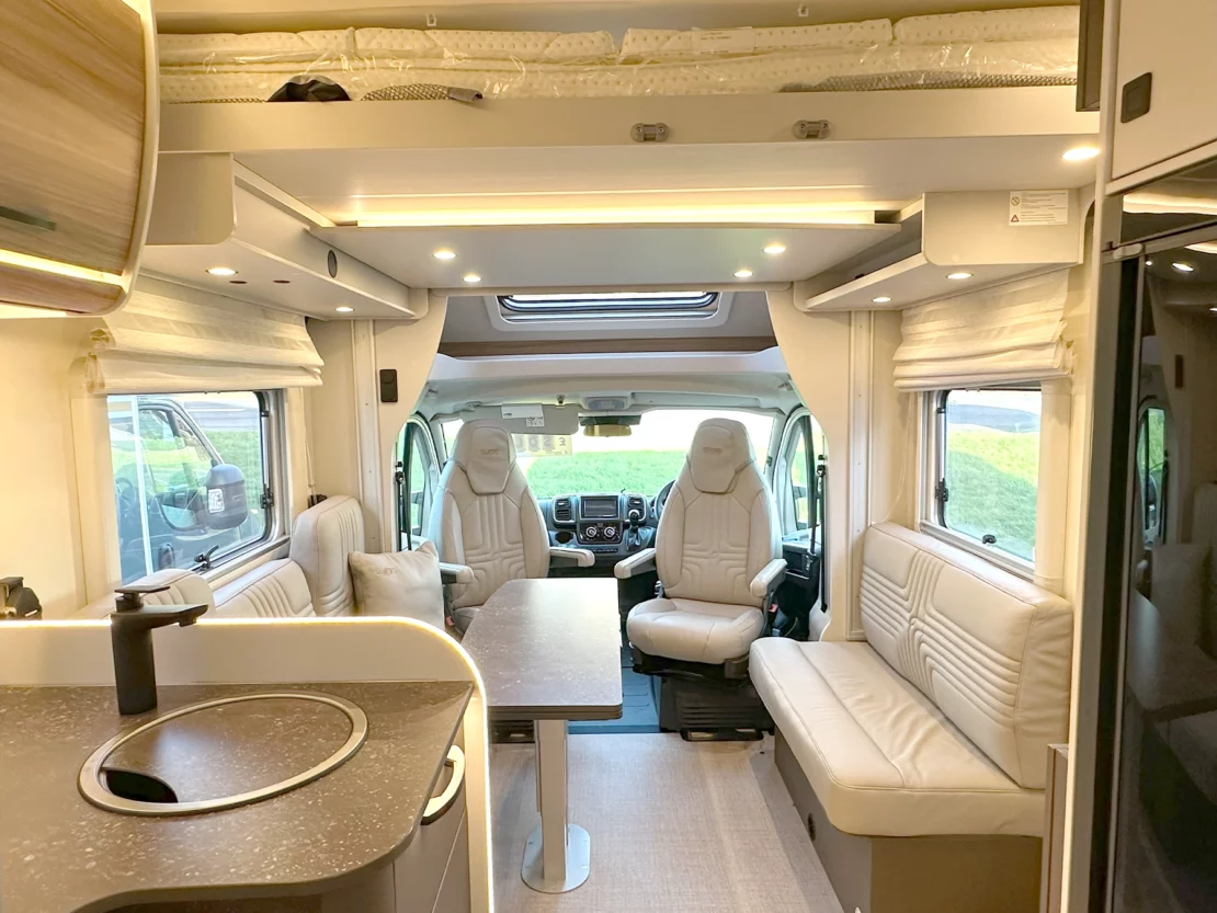 Burstner B66 594 TD Interior