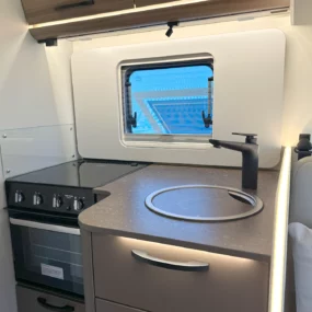 Burstner B66 594 TD Kitchen Worktop