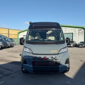 Burstner B66 644 C Exterior Front